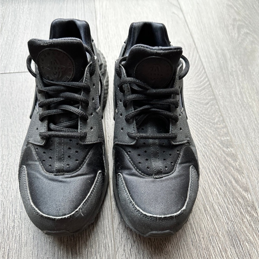 Nike Huarache Black Sneakers